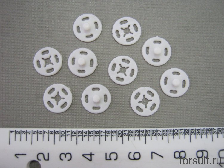 Кнопки пришивные пластик. D-13мм бел. 20шт/упак 